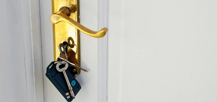 Broken Door Key Extraction in Fountain Valley, CA